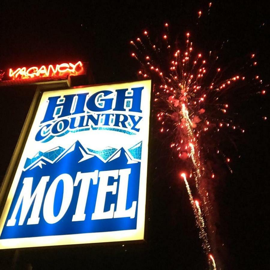 High Country Motel And Cabins Кук Сити Екстериор снимка
