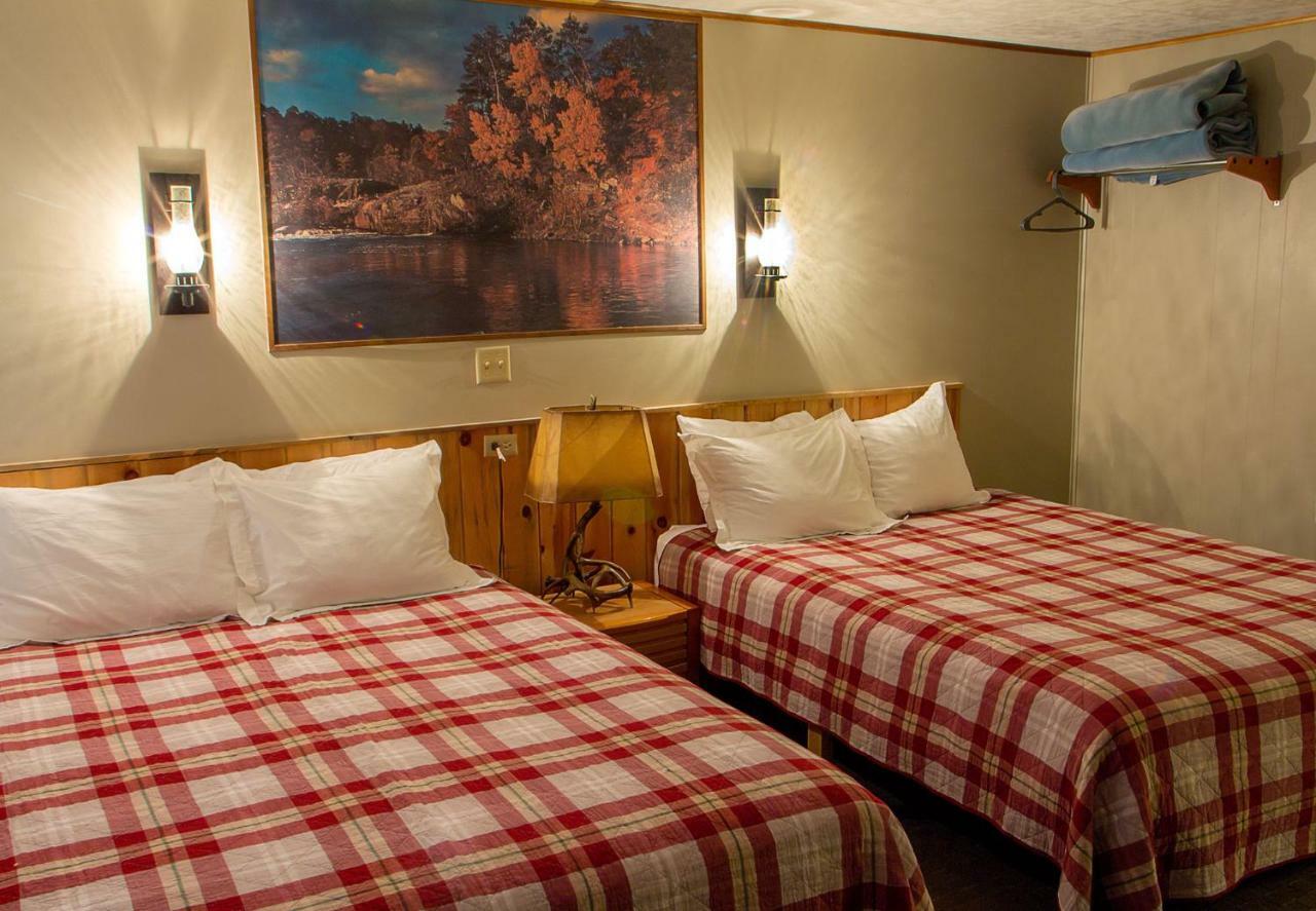 High Country Motel And Cabins Кук Сити Екстериор снимка